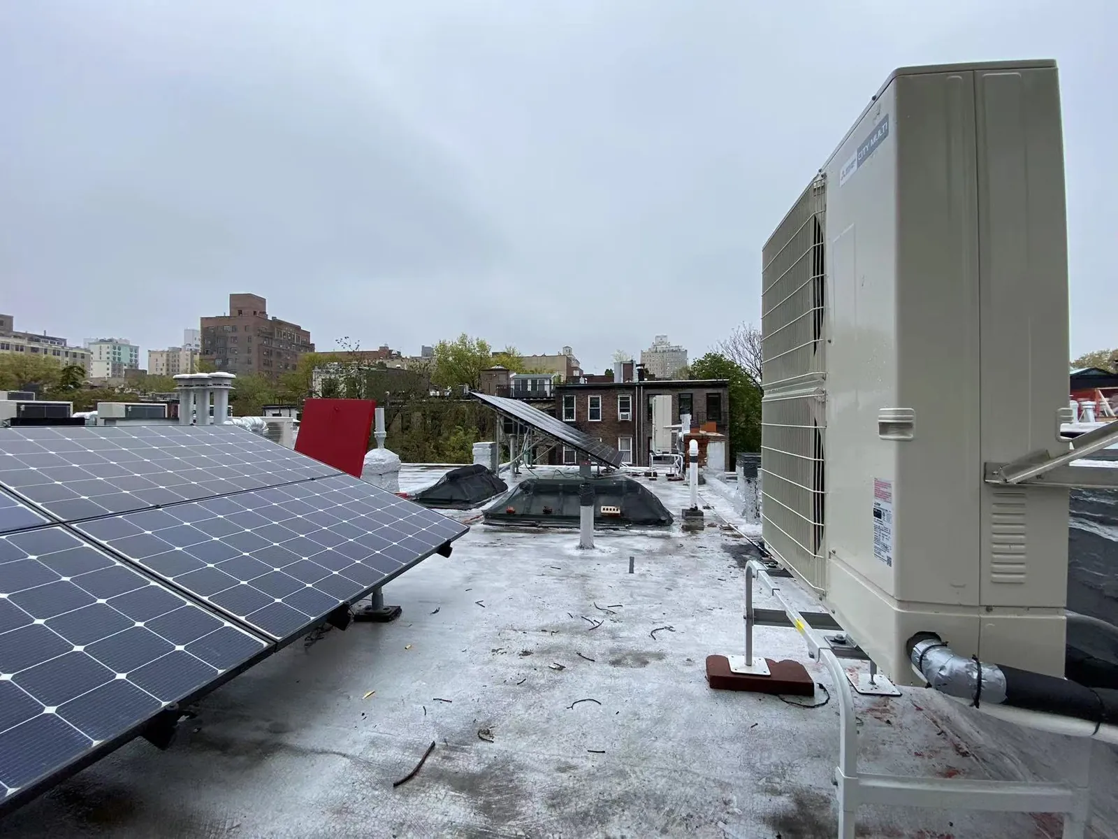 Brownstone Ductless Retrofit — Polhemus Place, Brooklyn — JJR Mechanical