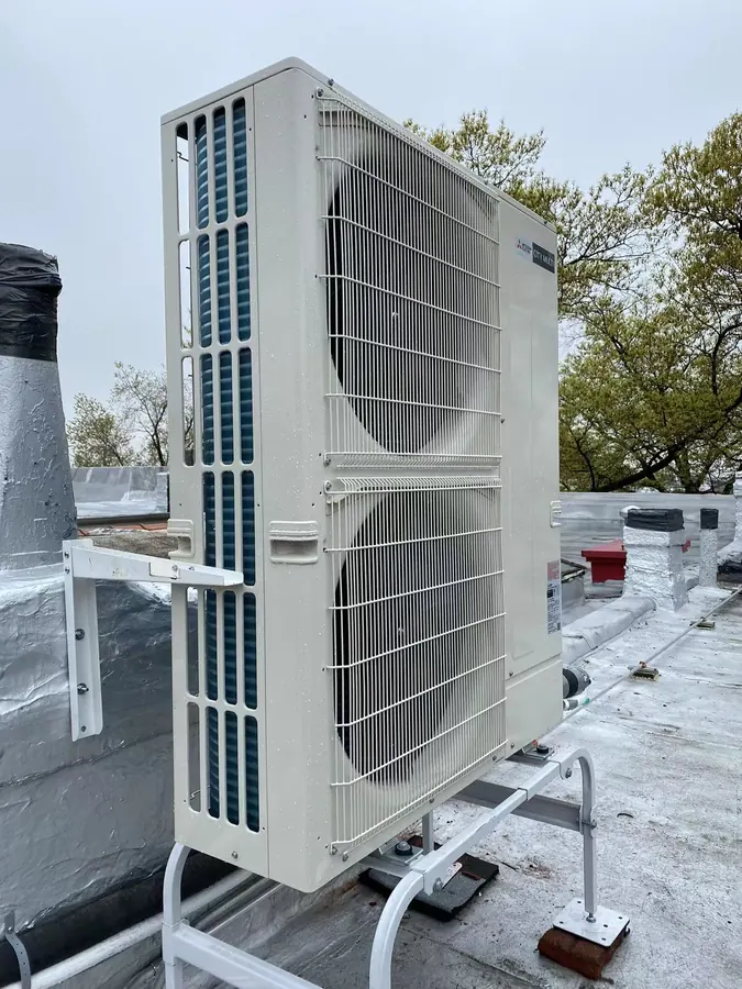 Brownstone Ductless Retrofit — Polhemus Place, Brooklyn — photo 9