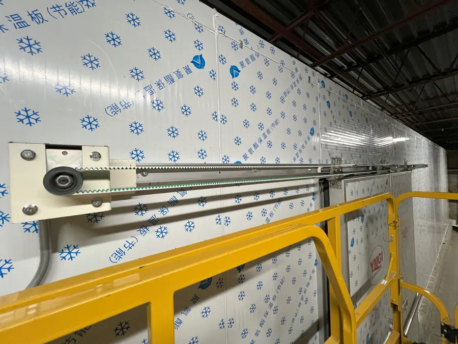 Walk-In Cooler & Freezer Installation — photo 4